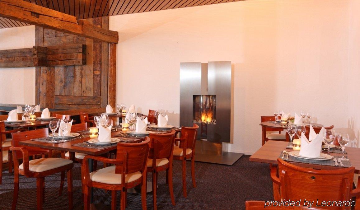 אדלבודן Hotel Steinmattli מסעדה תמונה